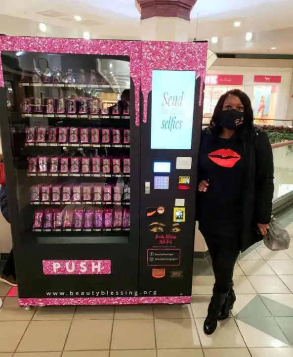Wholesale Smart Perfume Vending Machine Toilet Paper Wig Vending Machine Japan Vending Machines for Clothes Laundry Detergent