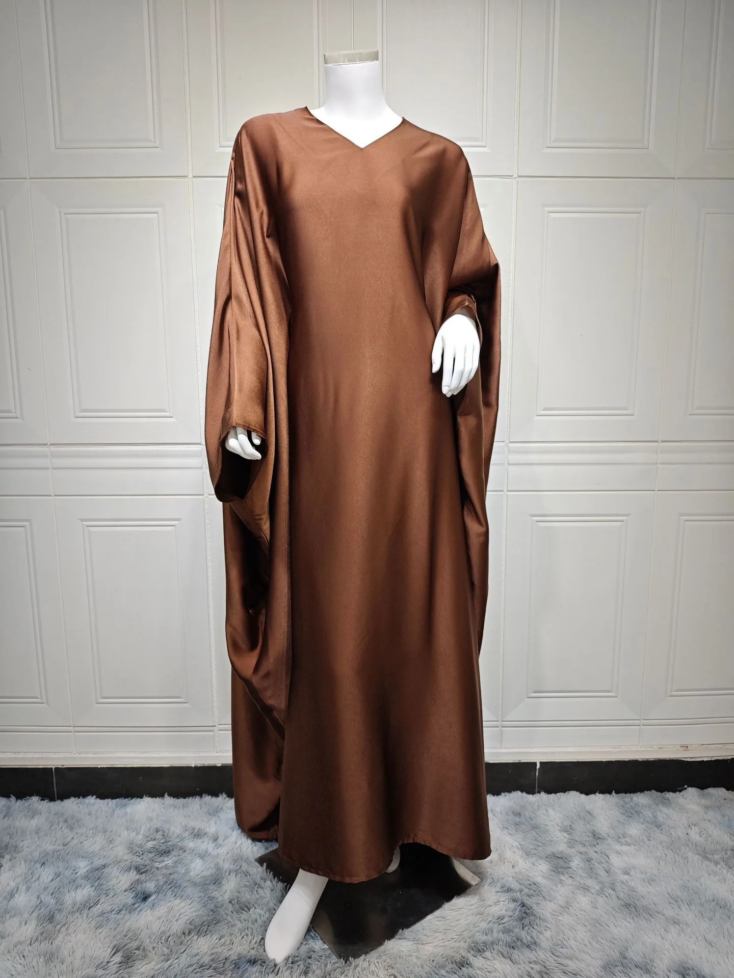Middle East Popular Muslim Women Dress Fashion Hooded And Waist Cinched Long Robe With Forged Noodles Robe Abaya