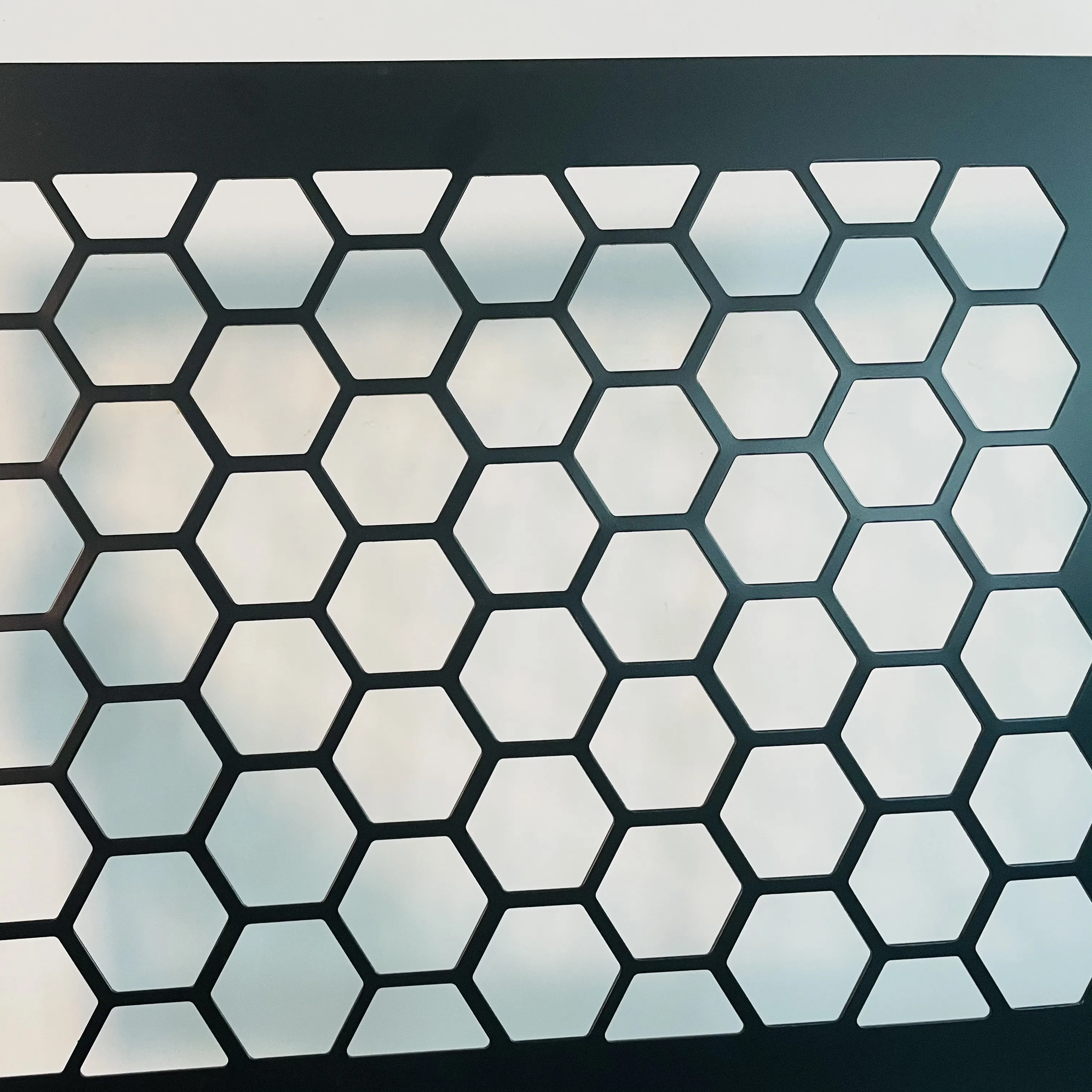 Aluminium round hexagonal perforated metal sheet for exterior wall decorative
