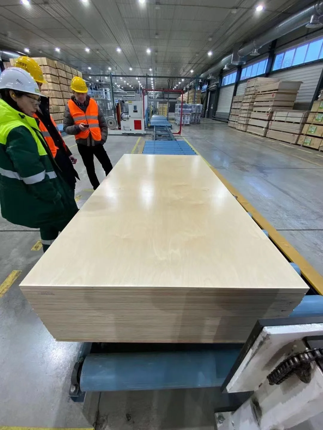 Best Selling Laminated 18mm Plywood Marine Plywood Supplier 3/4 Price Birch Plywood for Furniture Handicraft