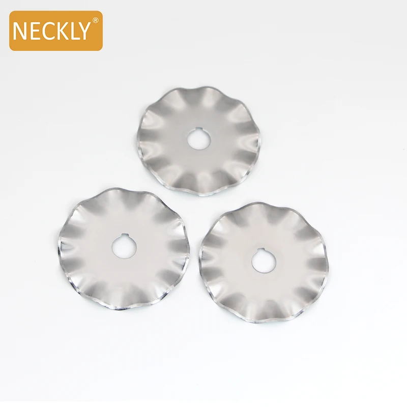 wholesale wave lace rotary cutter blades for plastic handle blade stainless steel replaceable round blade