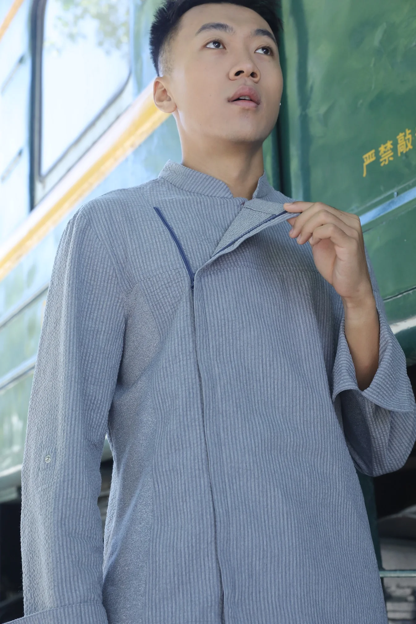 CHECKEDOUT New Style High Quality chef clothing Adjustable Sleeve Chef jacket and chef  restaurant and bar uniform for hotel