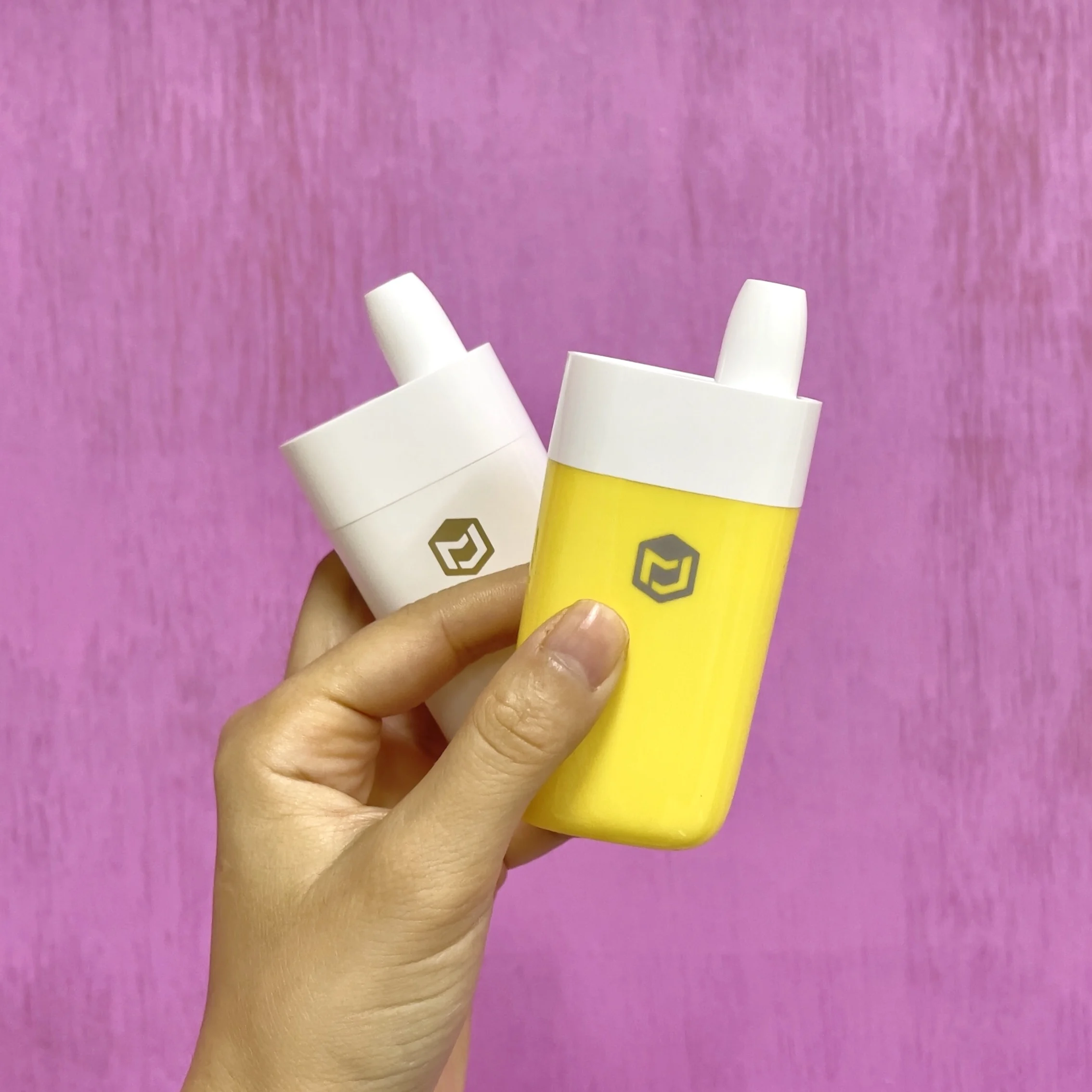 Оптовая продажа электронных сигарет Jomotech одноразовый вейп на 7000 затяжек W10