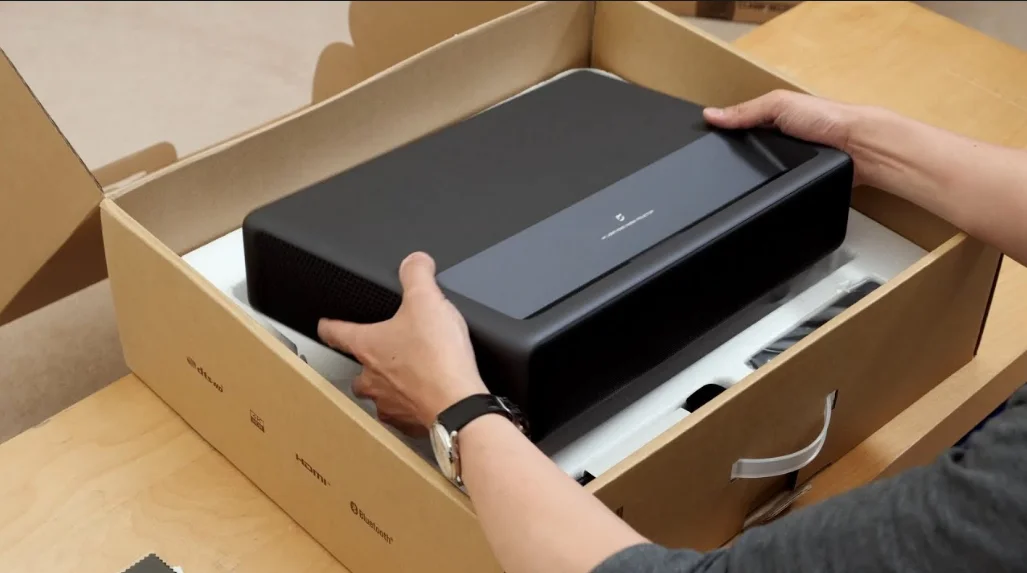  ALPD 3.0 Cinema-Grade Home Theater 1080 Full HD Ultra Short Throw Global Version Original Xiaomi Mi 4K laser Projector 150