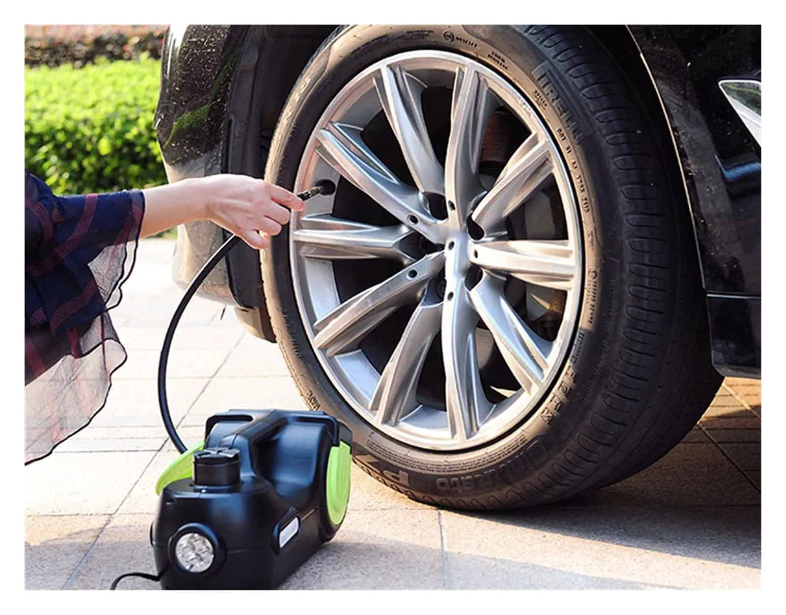 OEM 3in1 CE TUV ROSH DC12V 5T Portable Digital Screen Hydraulic Electric Car Jack with electric impact wrench