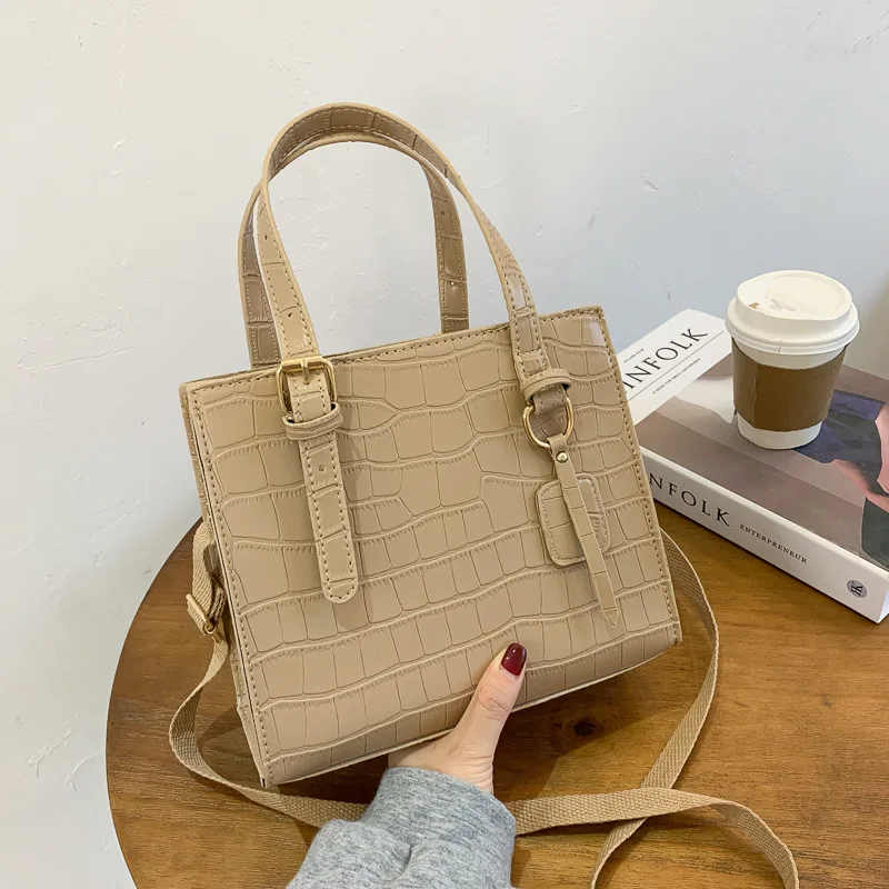 Korean Fashion Luxury Chains Crossbody Hand Bags for Women PU Ladies Purses Girl Pure Color Diamond Lattice Square Handbags