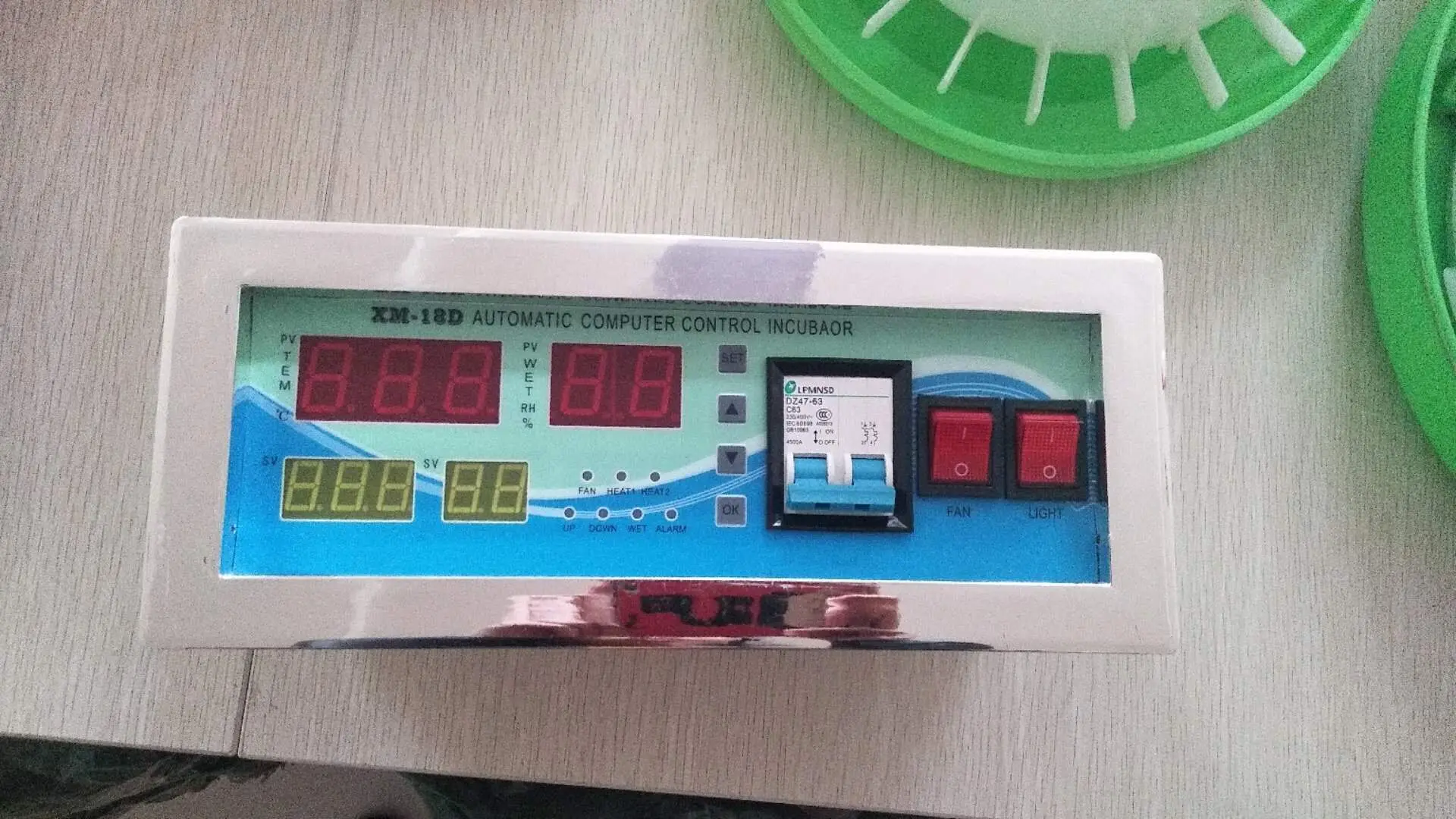 XM-18D  automatic computer controller incubator parts  temperature and humidity controller