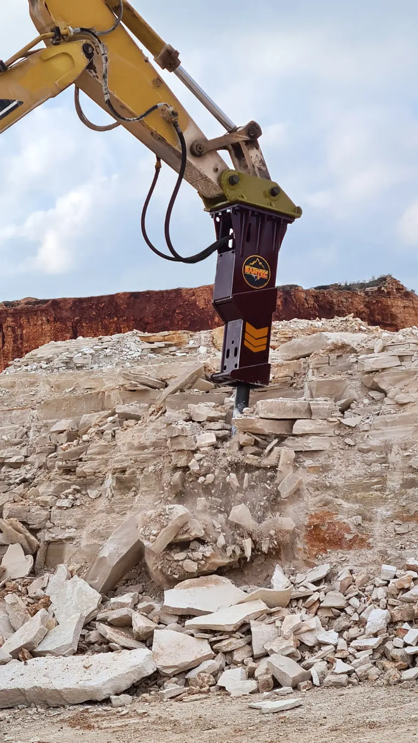 Hydraulic Breaker Excavator Made in Italy Ramtec RT 118 Hydraulic Hammer 14/24 Ton for Excavator