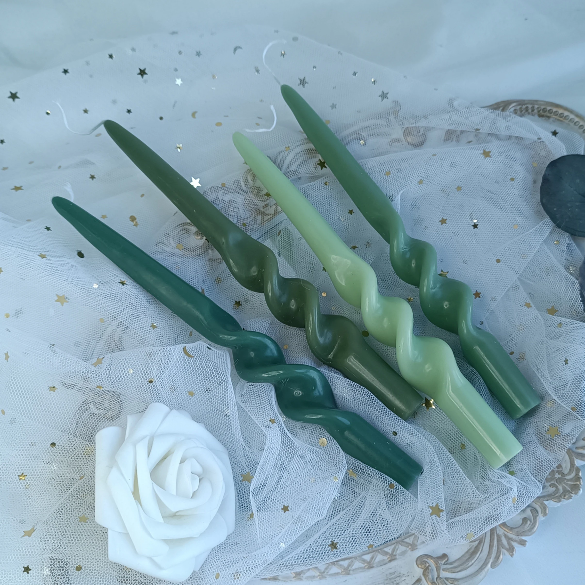 4pcs Pack Unscented Taper Candles Custom Spirall Candlesticks Unique for Christmas Home Decoration Handmade Paraffin Wax Candles