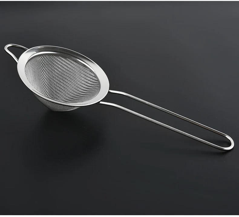 Supplier Custom Cocktail Shaker Set with Accessories Barware Drink Shaker Built-In Strainer Bar Tools Set Recipe Wooden Base