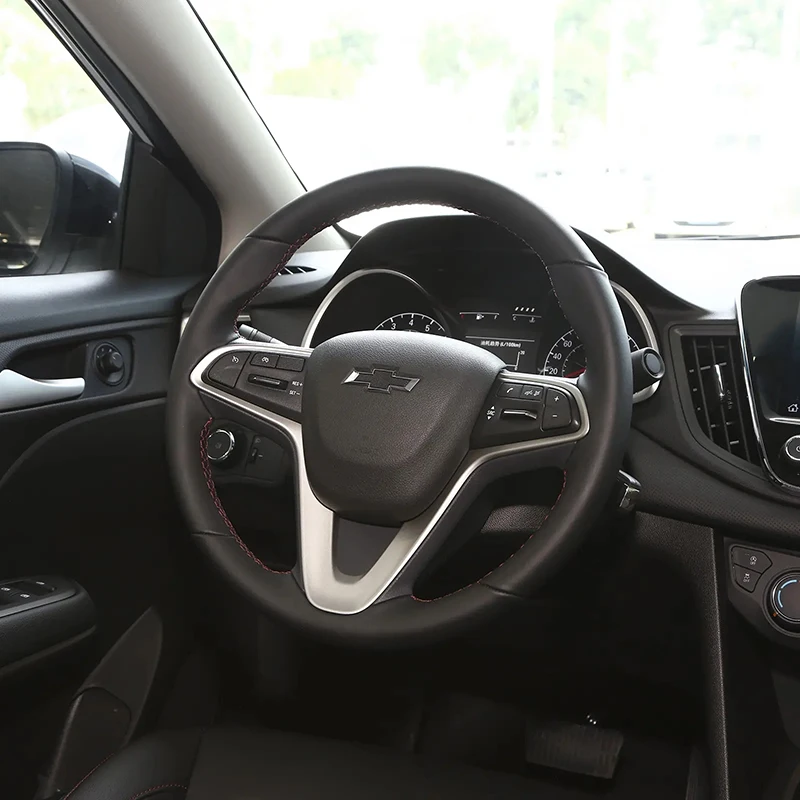 Horgos in stock Uzbekistan hot sale 5 Seater Sedan chevrolet cruze 1.3T 1.5 L chevrolet monza