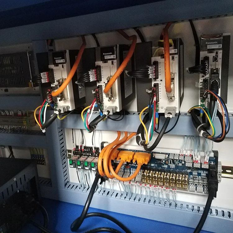 Станок для лазерной резки 1500 Вт