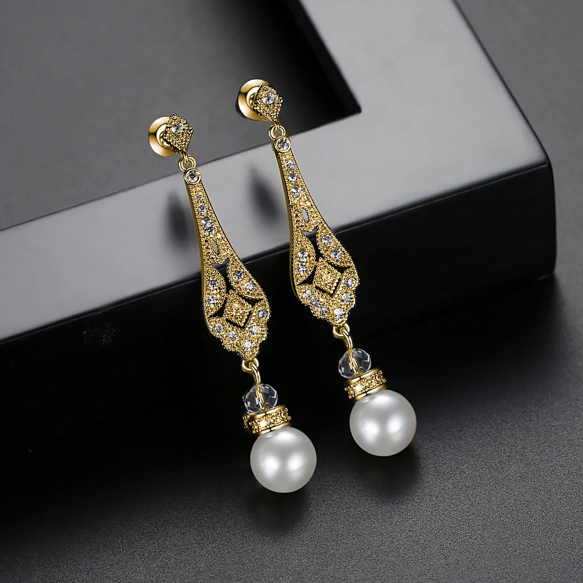 ROMANTIC Classical Pearl Long Bridal Wedding Earrings Rhodium Plated Brass Cubic Zirconia Earrings for Women