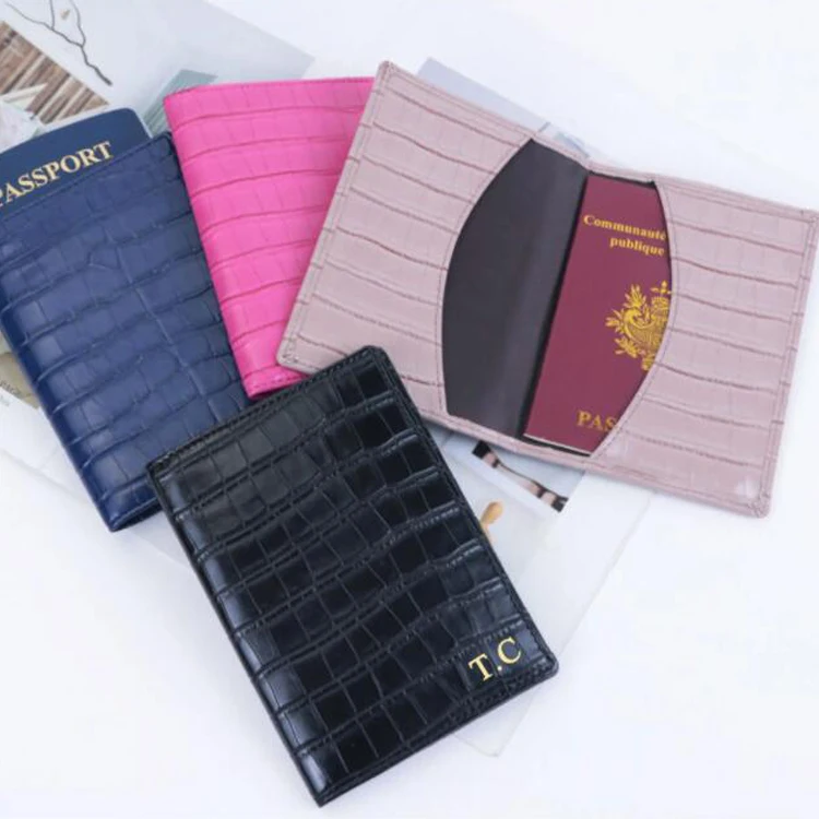 Custom Logo Embossed PU Leather Travel Passport Cover Crocodile Pattern Passport Holder Fashion Passport Case