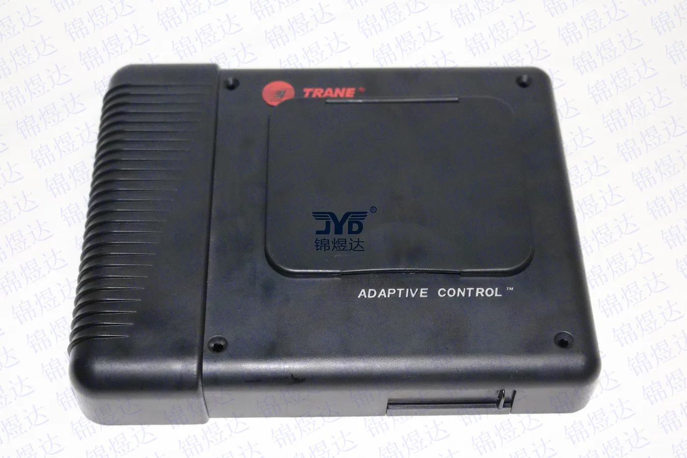Детали чиллера Trane CH530 дисплей