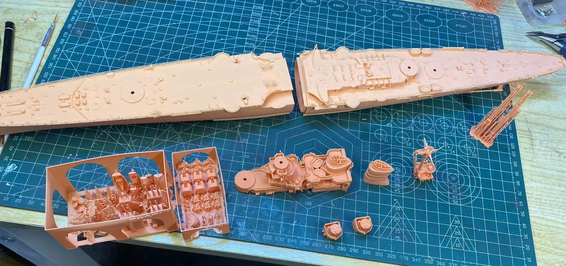 3D printed kits 1/350 Italian Duca degli Abruzzi class cruisers (full hull)