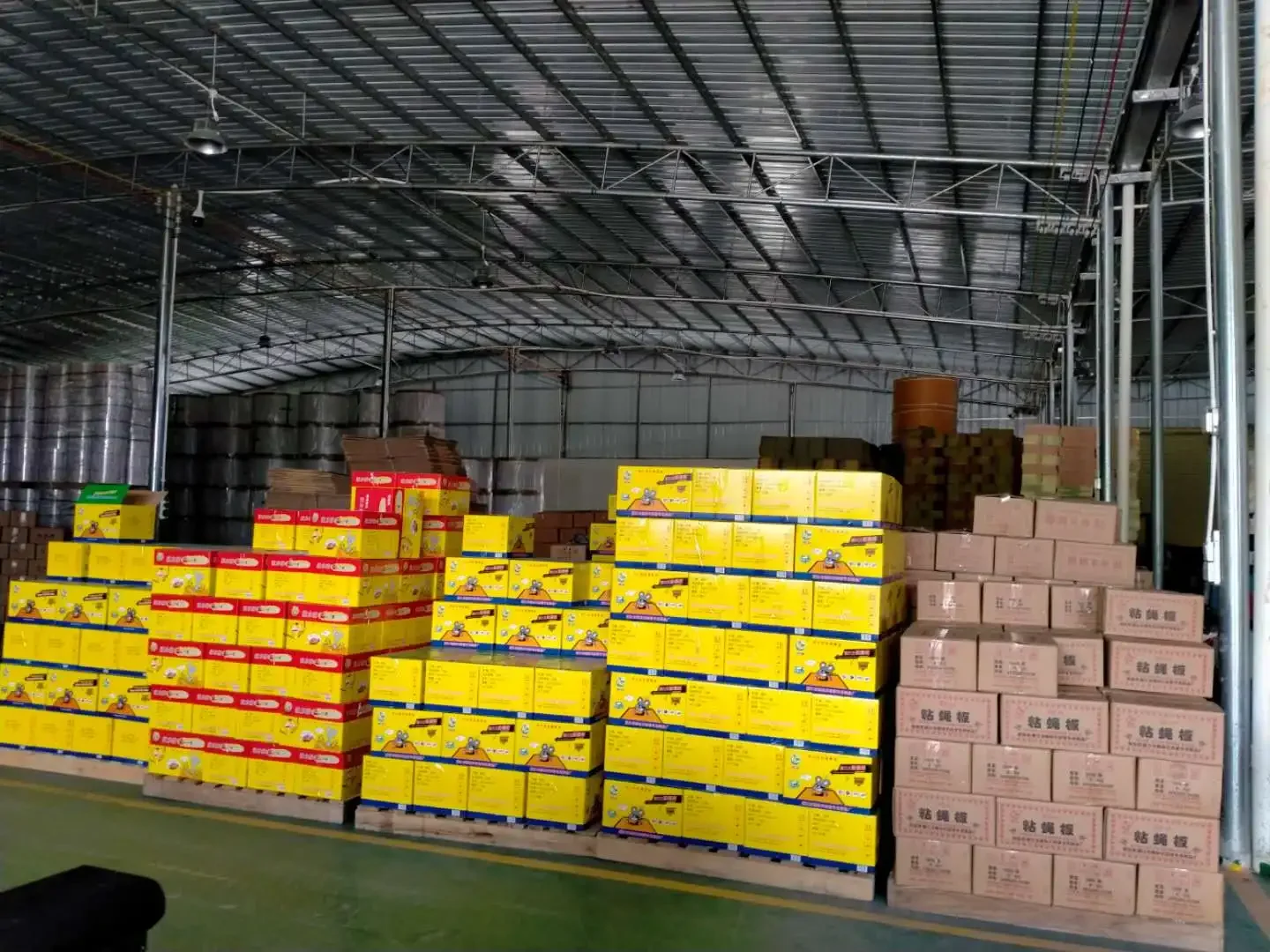 Strong sticky mouse board Manufacturers direct selling trap rats and sticky rats board at home use