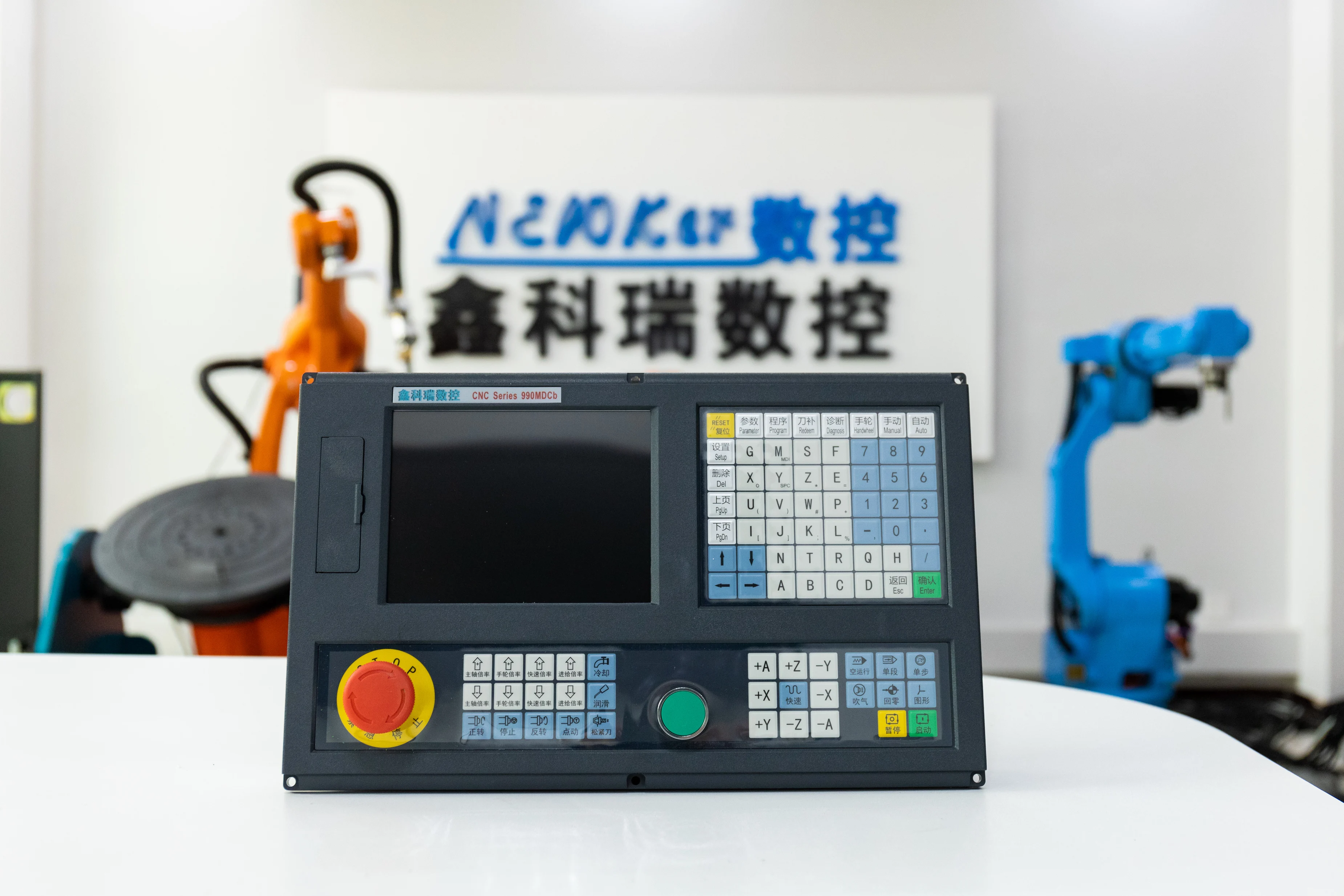 NEWKer pc based milling and lathe cnc controller retrofit cnc offline controller similar with fanuc controller