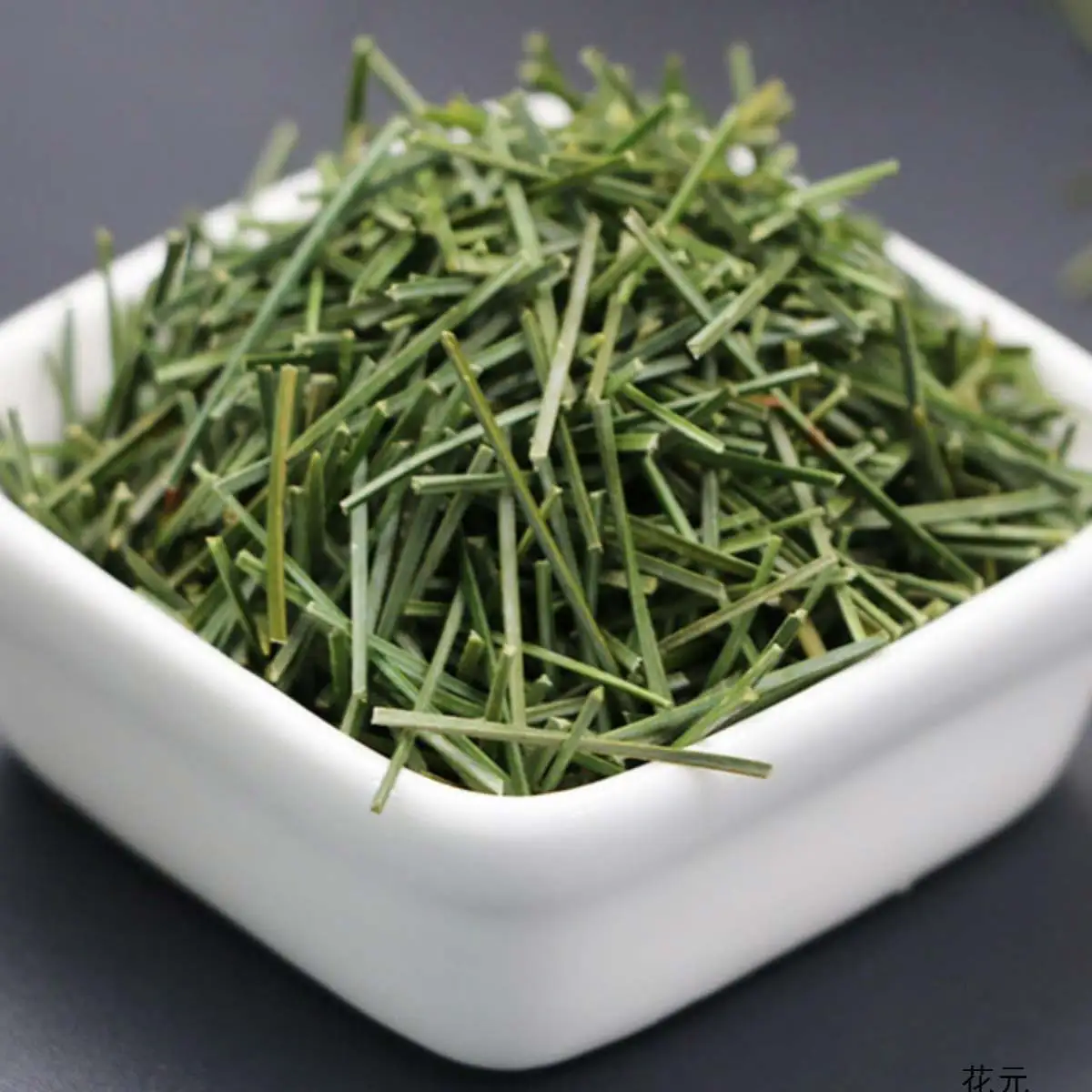 Song Zhen China 100% Natural Tea Good Taste Masson Pine Needle Tea
