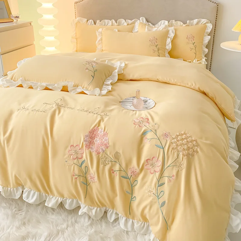 Sunny Textile Four-pieces Washed Cotton Duvet Cover Set Cotton Embroidery Bedding Set