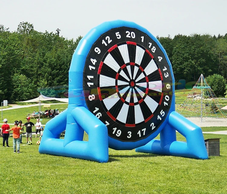 Outdoor commercial grade kids carnival party playing games 4m high diana del futbol crucigrama inflatable soccer darts