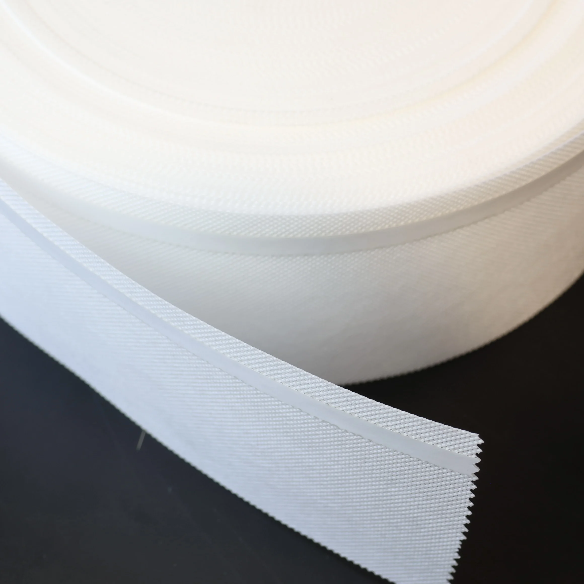 Factory customized stiff Non-Woven Curtain Tape Buckram interlining for drapery accessories