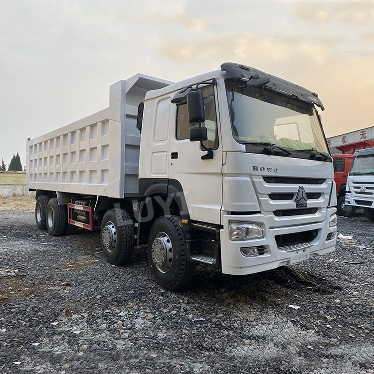 Грузовик-самосвал HOWO 8x4 12 колес 371hp 375hp