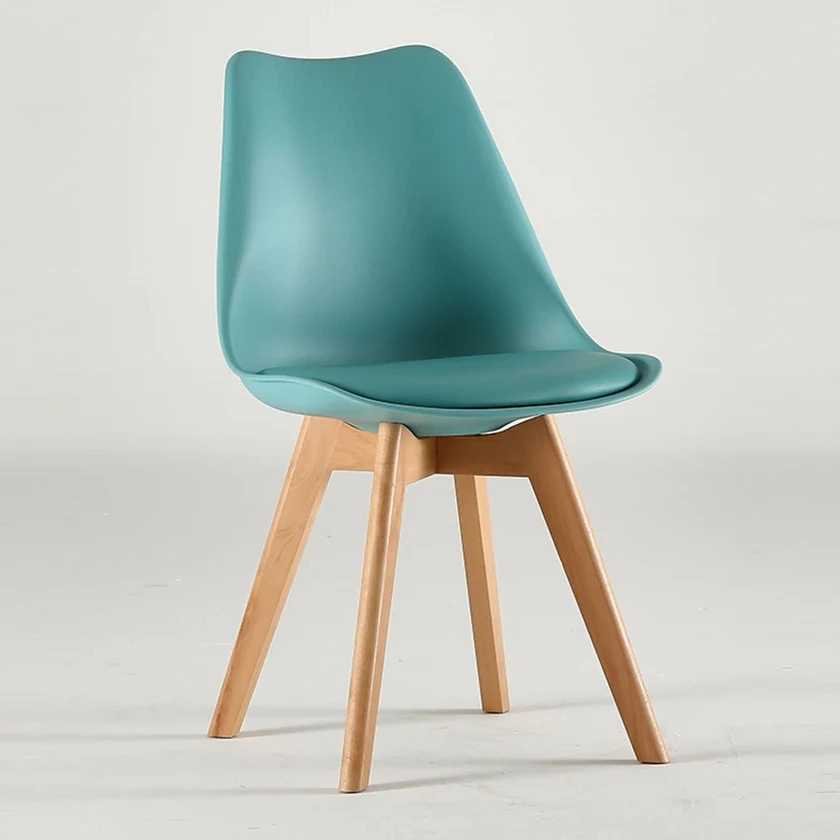 Room Furniture Stackable Plastic Durable Restaurant PP Seat Dining Chair with Wood Legs