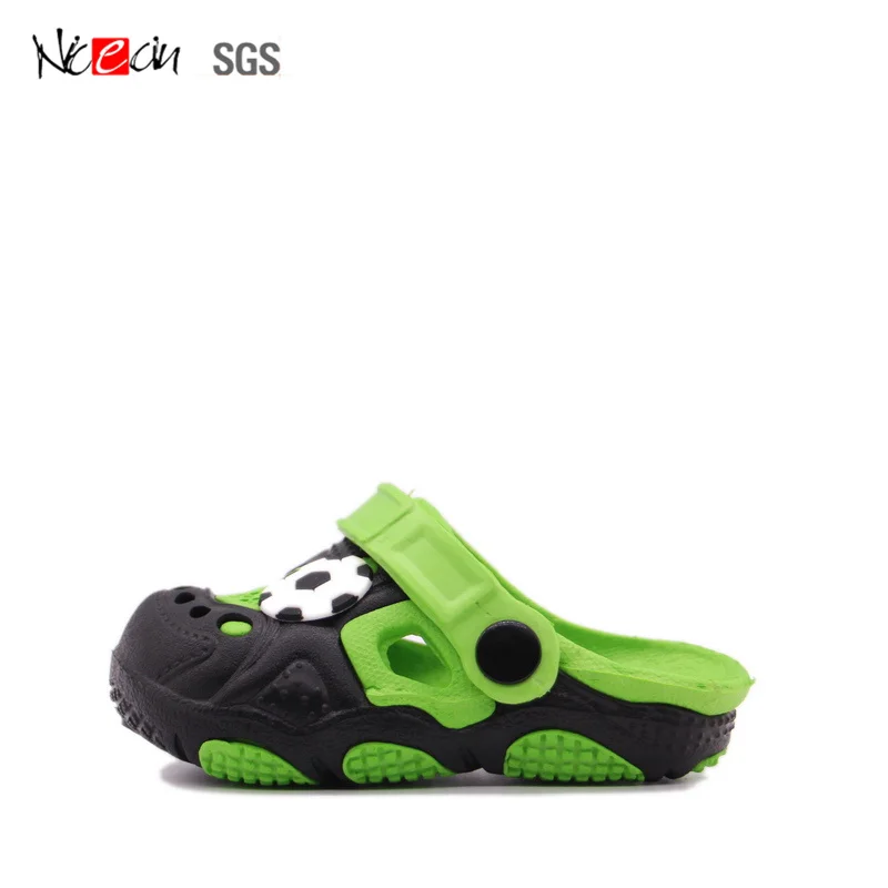 Распродажа, садовая обувь для мальчиков EVA, украшение для футбола, сандалии для сабо