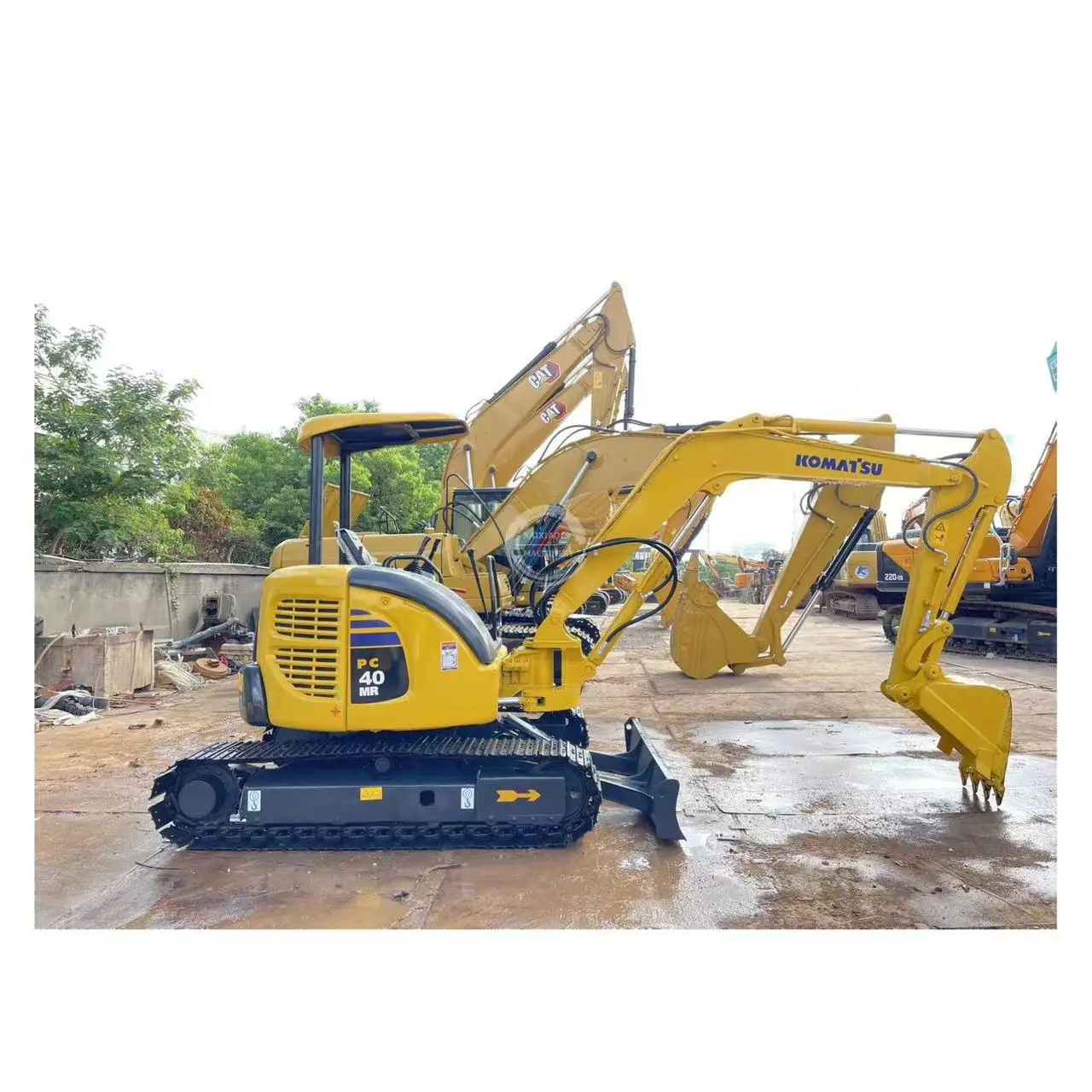 Дешевая продажа Подержанный мини-экскаватор Komatsu PC40 MR -2 с открытой кабиной 4 тонны подержанный экскаватор для продажи в Шанхае Китай