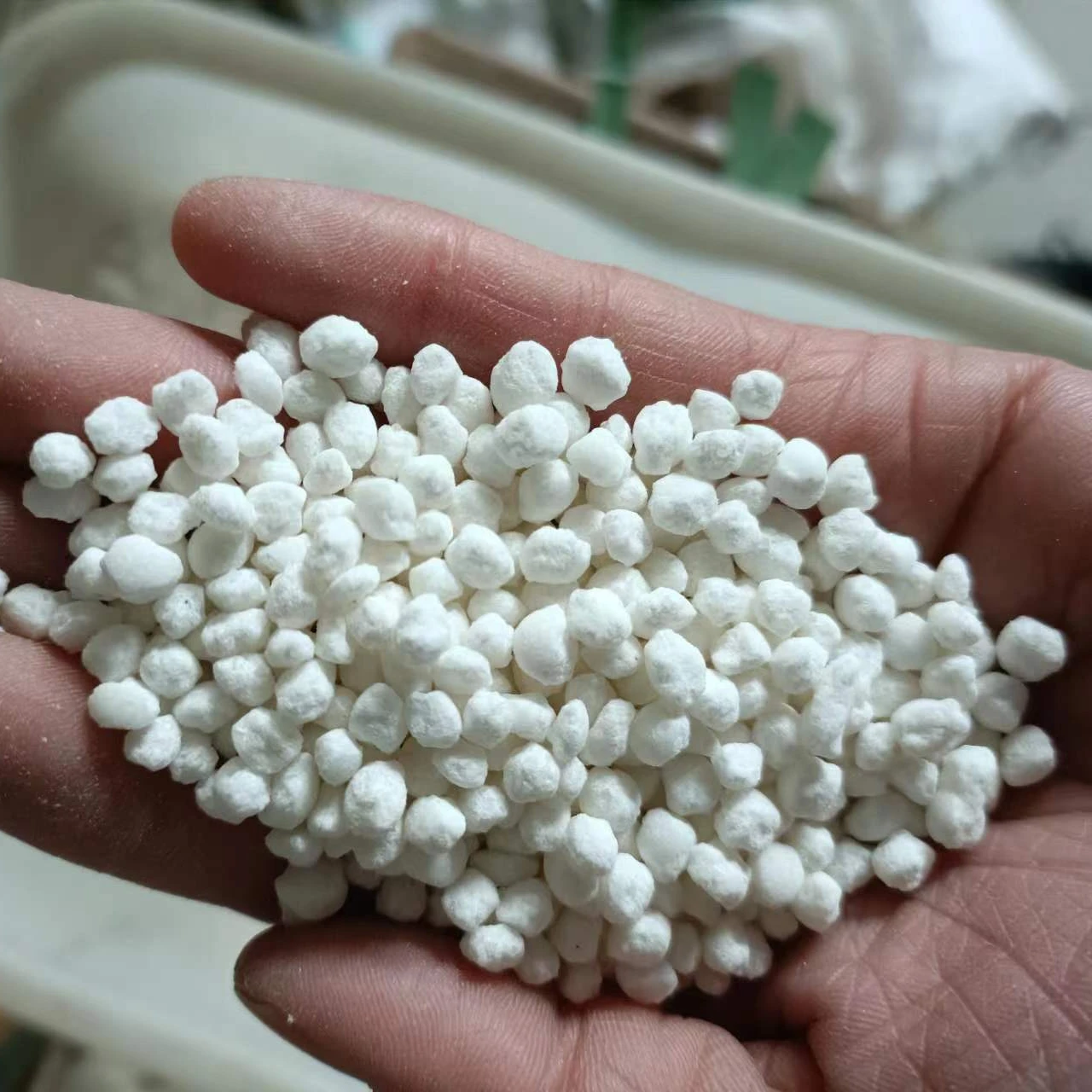 Сульфат аммония капролактам гранулы белого цвета для