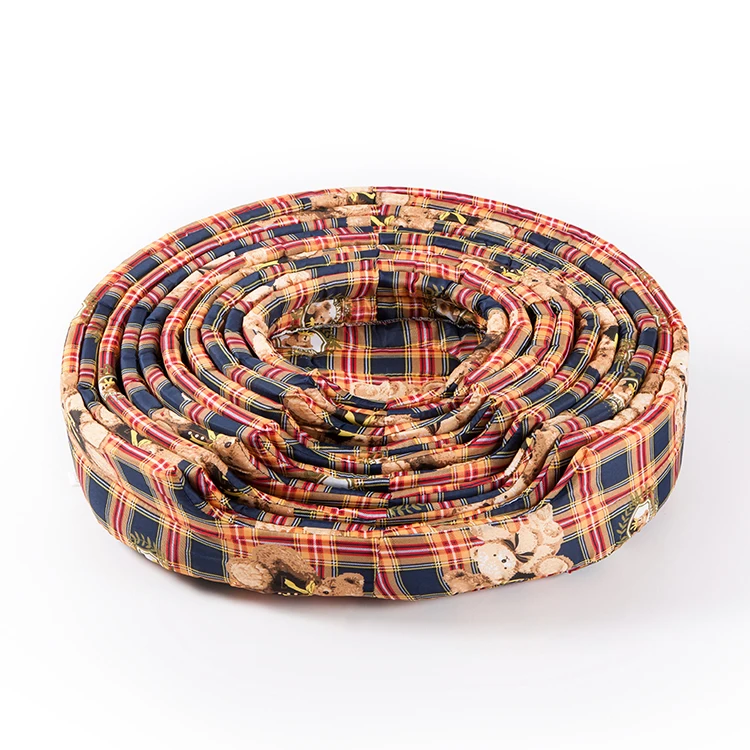 
Manufacturer Comfortable Pet Beds Different size PP Fiber Dog Bed Pet with Plaid Pattern 