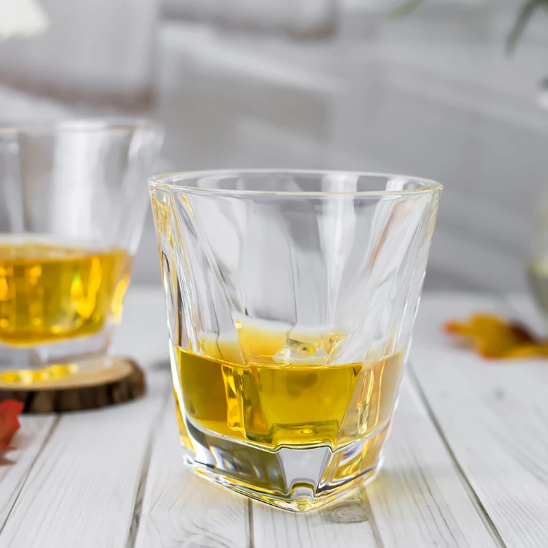 Factory wholesale triangle bottom wine cup 270ml crystal whiskey glass