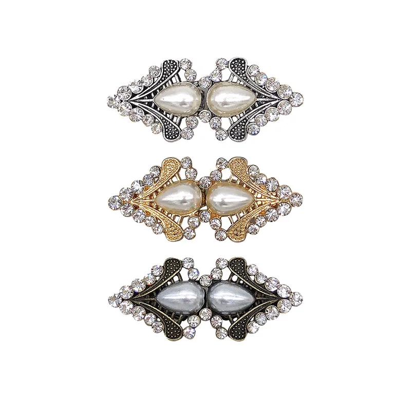 2023 New clothing clamps Dress Shirt Brooch Clasp Rhinestone Sweater Swirl Clip Vintage Cardigan Clips