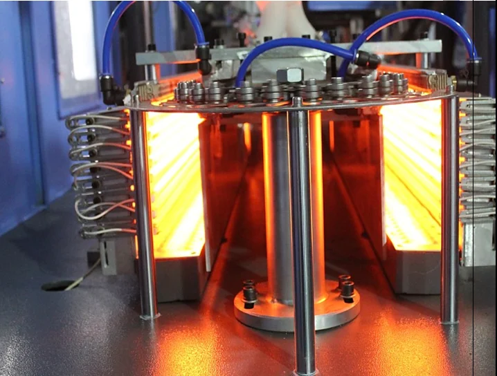 Professional PET Stretch Blow Molding Machine YD-12000 8cavity  higher automation  intelligent control