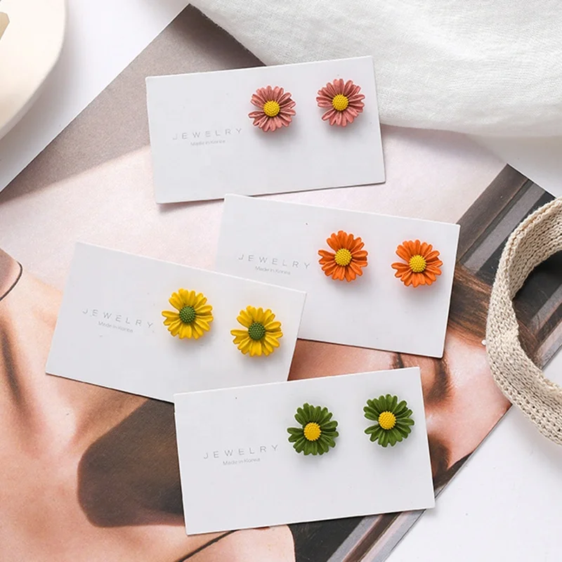 
New simple Trendy Bohemian 925 silver needle fresh daisy summer sunflower stud earrings sweet girl Fashion jewelry 