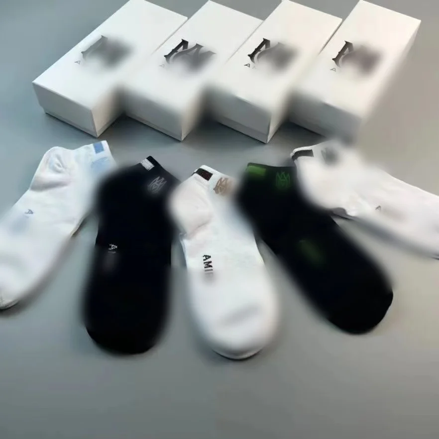 Designer famous brand socks graphic custom Casual Luxury cotton socks women