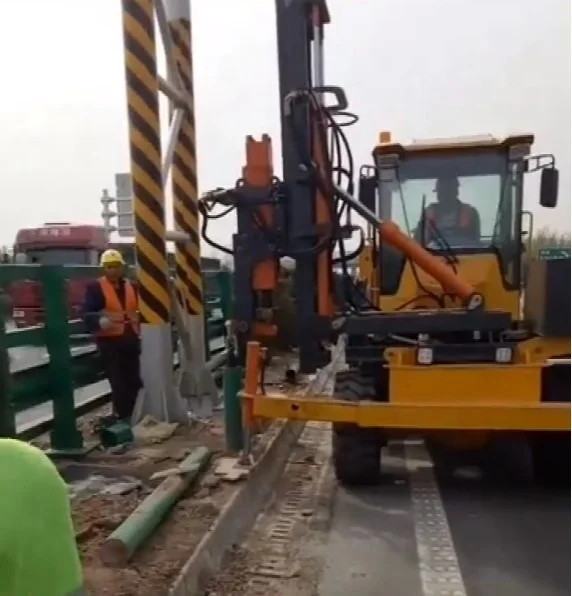 Hydraulic Rotary Piling Rig Pile Drilling Machine Guardraild Pile Driver wheel Highway Guardrail Drilling machinery in Vietnam