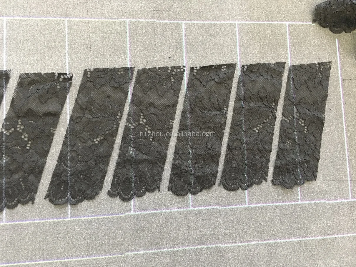 RUIZHOU Automatic Cutting Machine for Garment Industry With Oscillating Tool CNC Cutting Machine