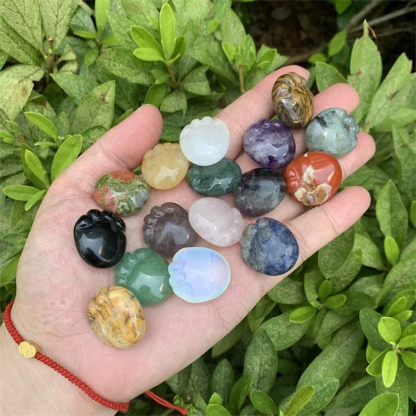 1 Inch Polished Natural Stone Crystal Feet Ornaments Cute Little Carved Desktop Gifts for Children Back to School Season
