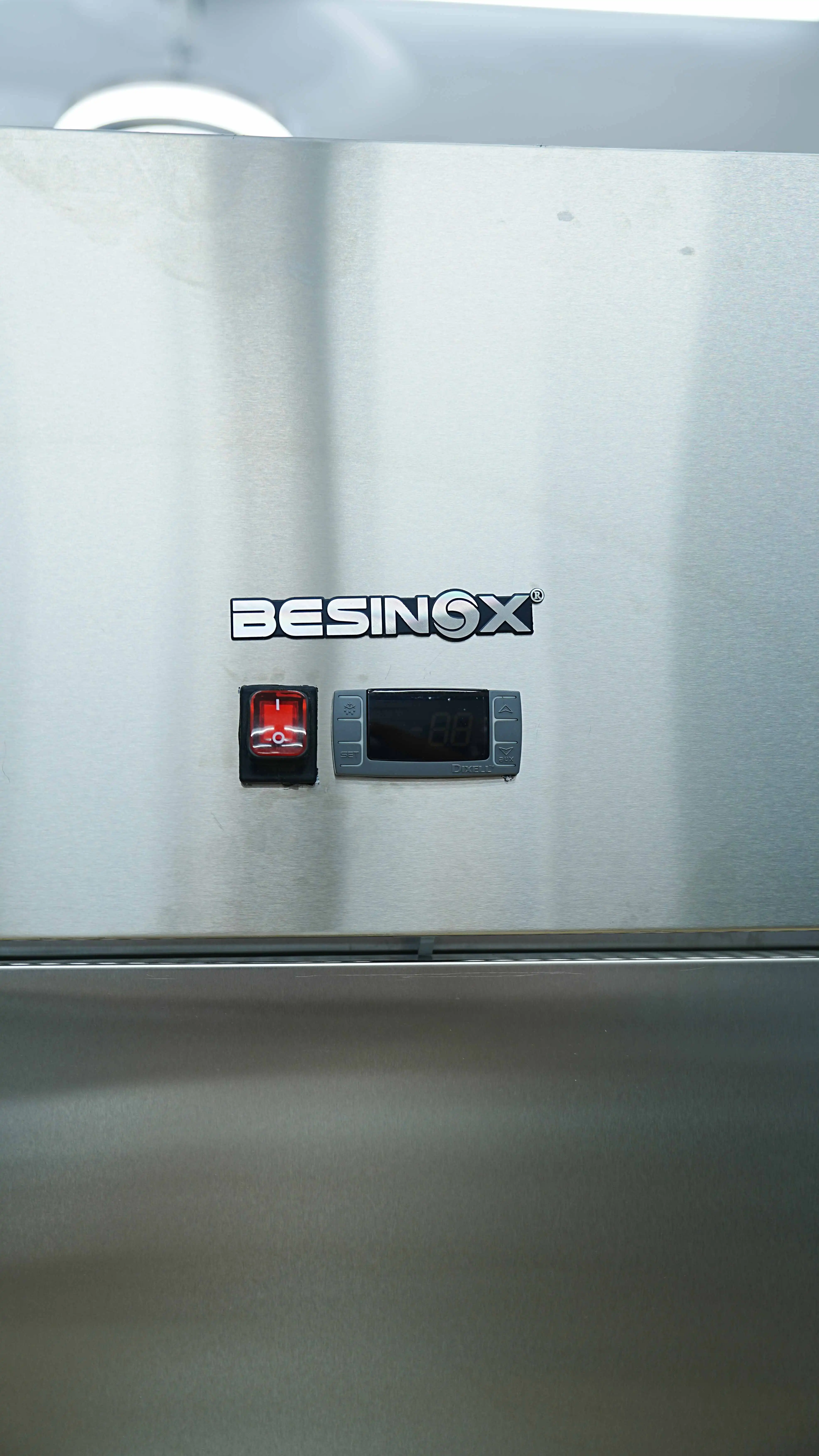 High Efficiency Air Cooling 6 Sliding Doors Energy Saving Upright Chiller Freezer for Restaurant