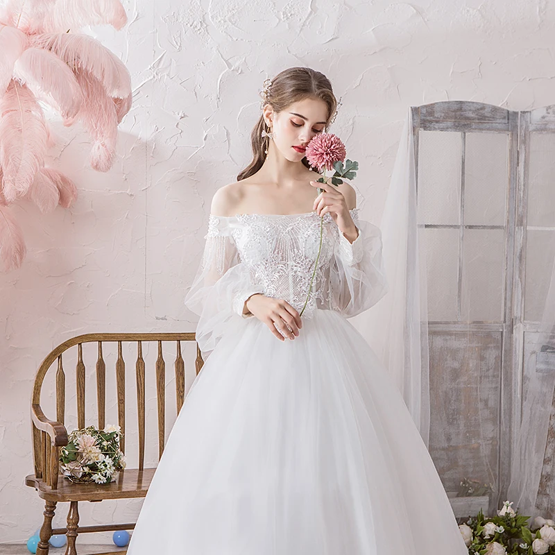 2019 Latest Popular Flat Shoulders Embroidery Pearl Beaded Princess Wedding Gown with Medium Puffy Sleeve