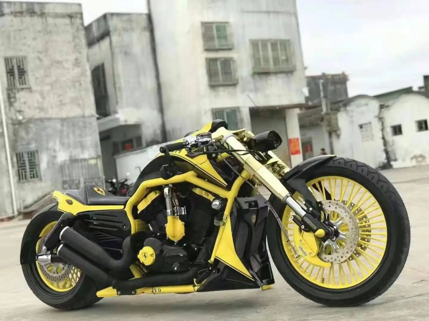 WE1250cc Brand New Kyt Helmet Motorcycle