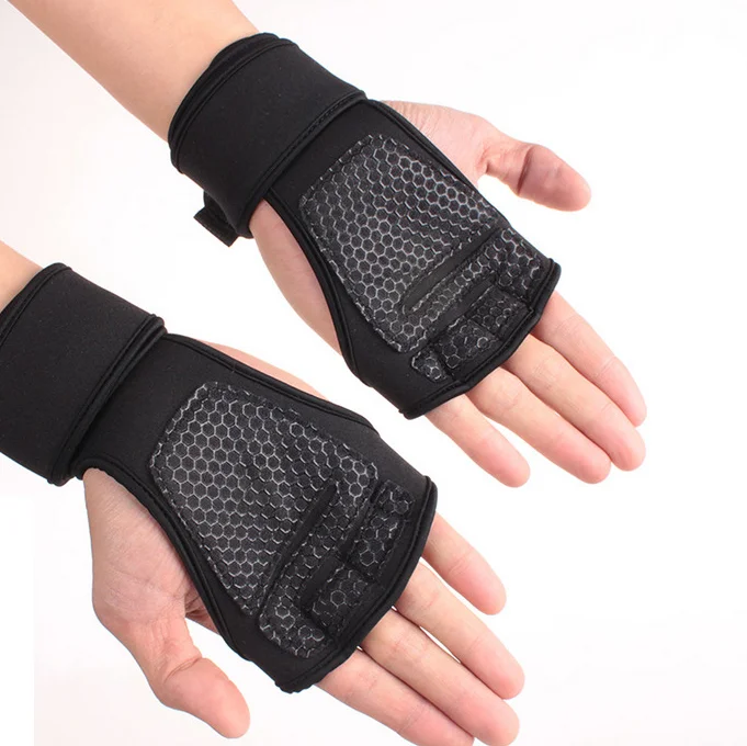 Hot sale half finger fitness riding gloves silicone mat training weightlifting gym gloves