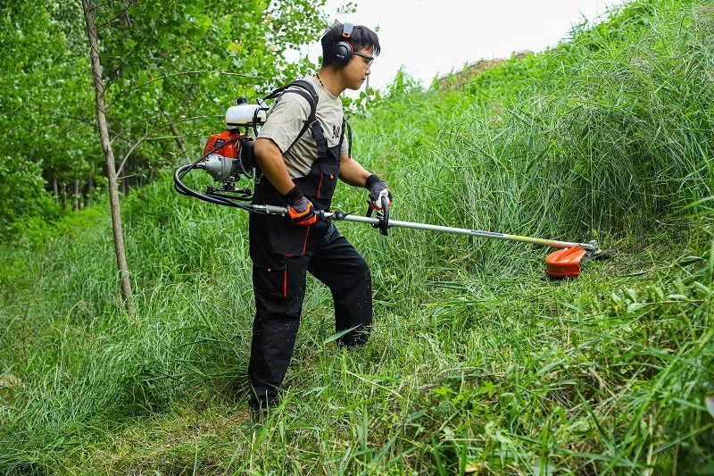 Gasoline Motor 52cc power string trimmer 2 stroke grass cutter brush cutter head backpack grass trimmer lawn mowers