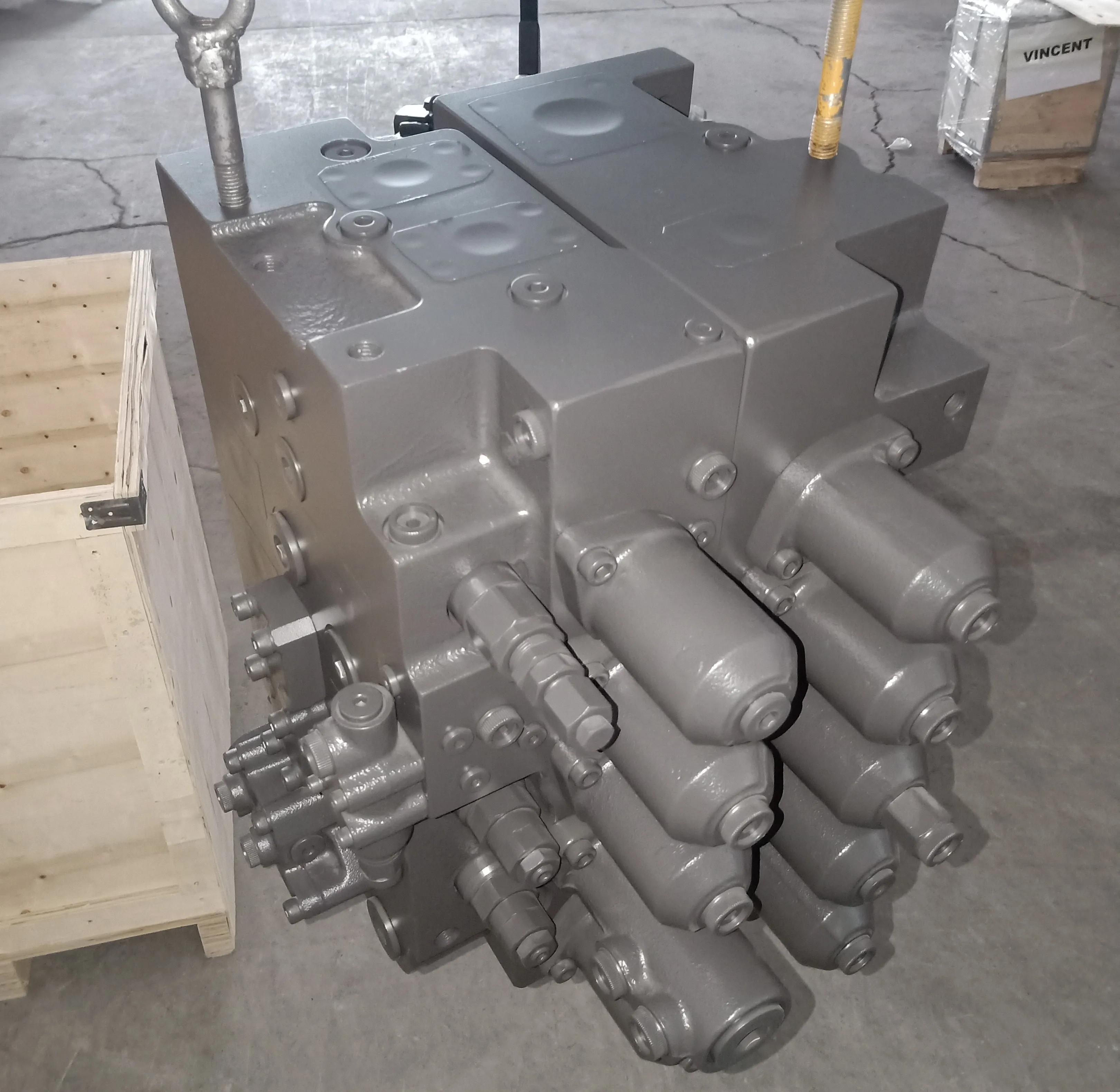 Запчасти для экскаватора 14557520 EC330C регулирующий клапан EC360C главный Volvo