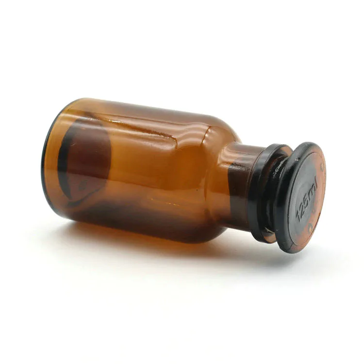 Scientific Liquid Reagent bottles 125ml 250ml Amber Glass
