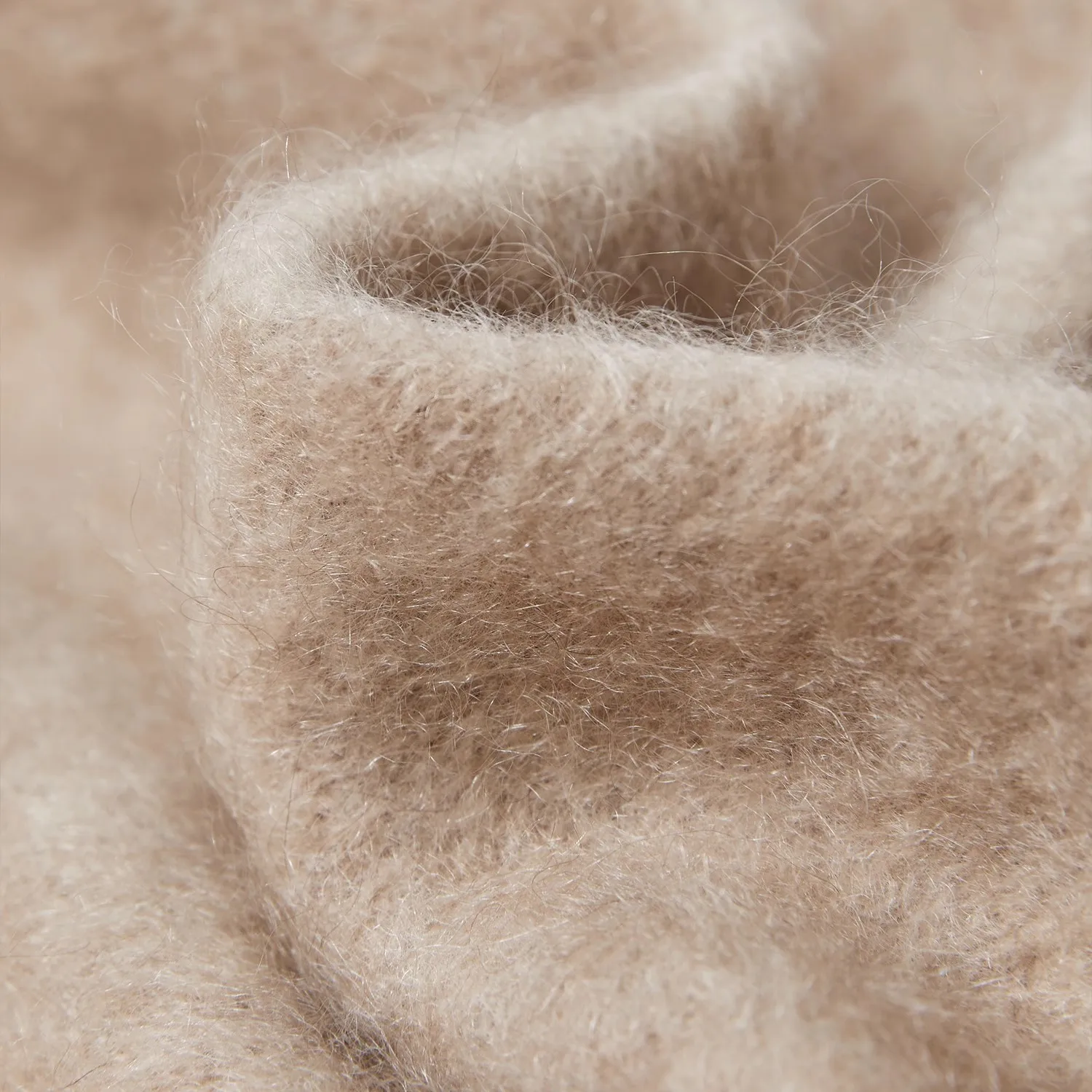 2024 New KYT Knitting cashmere fluffy fuzzy alpaca sweater for winter.