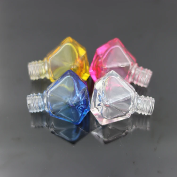 Hot sale Yellow Gradient 8ml Hanging Car Perfume Empty Glass Bottles With Triangle Wooden Cap