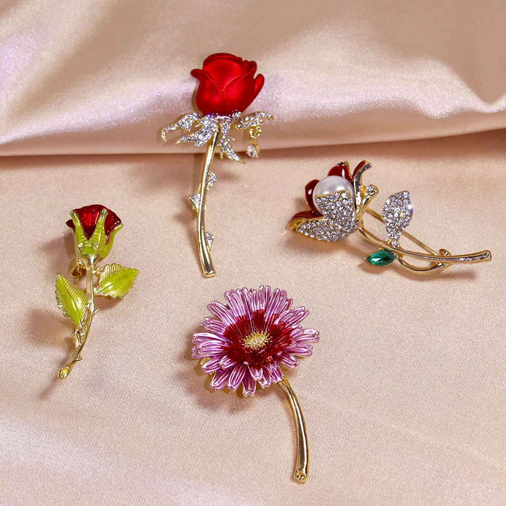 Luxury red rose flower brooch retro style gold-plated micro-inlaid zircon 2021 new fashion ladies brooch pin